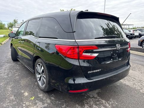 Used 2023 Honda Odyssey Touring image 9