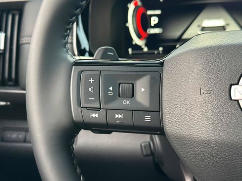 New 2026 Nissan Pathfinder Platinum AWD/4WD image 37