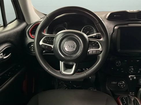 Used 2020 Jeep Renegade Trailhawk w/ UConnect 8.4 Nav Group AWD/4WD image 10