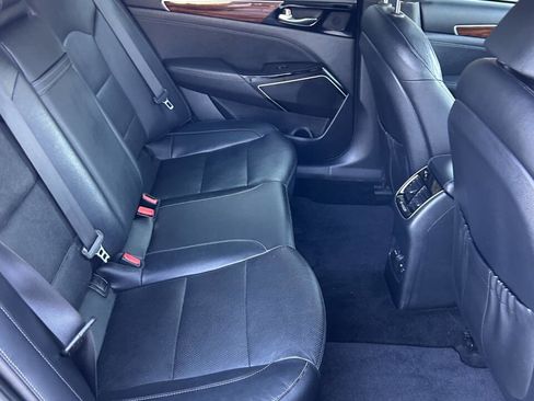 Used 2017 Kia Cadenza Premium w/ Luxury Package image 11