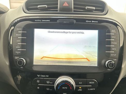 Used 2016 Kia Soul + w/ Audio Package FWD image 24
