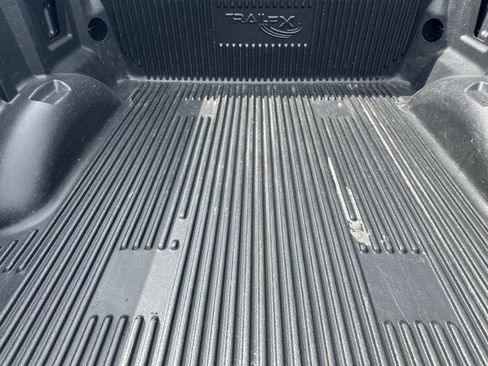 Used 2016 Ford F150 XLT AWD/4WD image 15