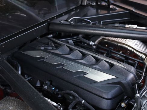 Used 2021 Chevrolet Corvette Stingray Coupe w/ 1LT RWD image 13