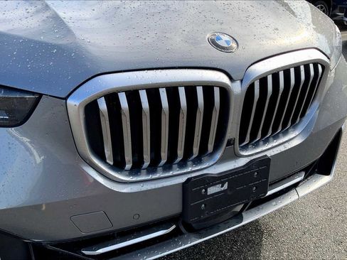 Used 2024 BMW X5 xDrive40i w/ Premium Package image 62