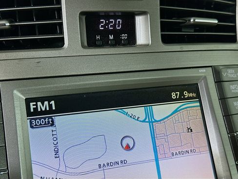 Used 2011 Toyota Avalon Limited FWD image 21