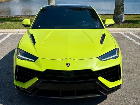 Used 2024 Lamborghini Urus Performante AWD/4WD image 2