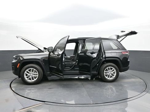 New 2025 Jeep Grand Cherokee Laredo X w/ Luxury Tech Group I image 63