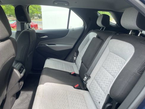 Used 2022 Chevrolet Equinox LS FWD image 14