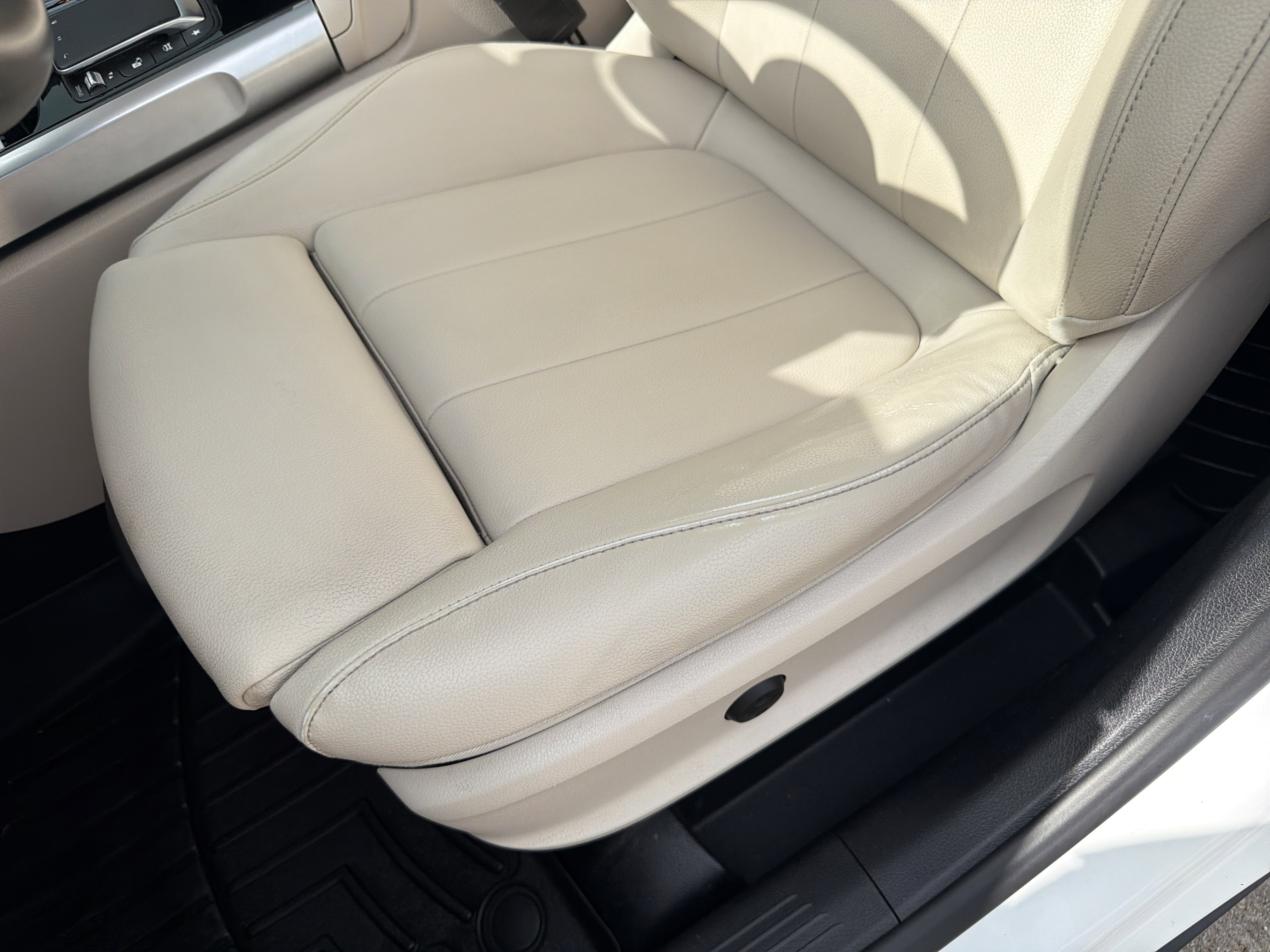 Used 2021 Mercedes-Benz GLB 250 4MATIC image 18