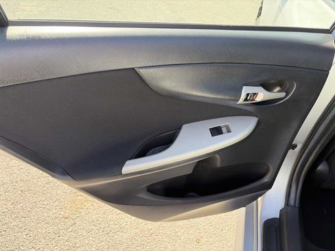 Used 2011 Toyota Corolla S FWD image 15