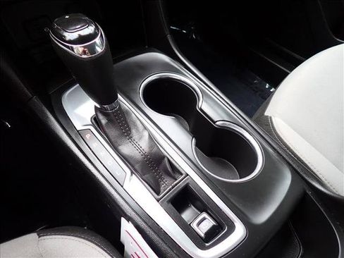 Used 2018 Chevrolet Equinox LS FWD image 15