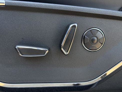 New 2025 Ford F150 Platinum w/ Equipment Group 702A High image 30