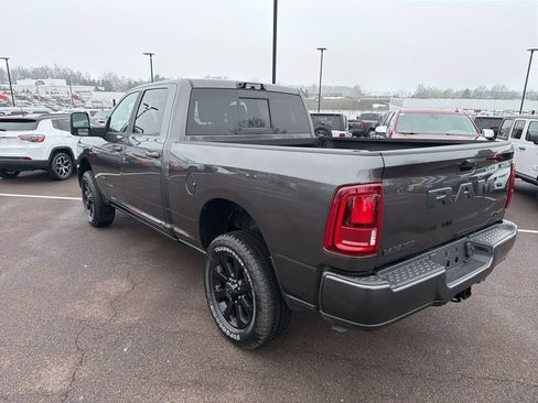New 2026 RAM 2500 Laramie AWD/4WD image 4