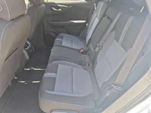Used 2025 Chevrolet Blazer LT FWD image 27