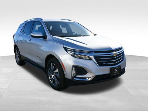 Used 2022 Chevrolet Equinox Premier FWD image 17