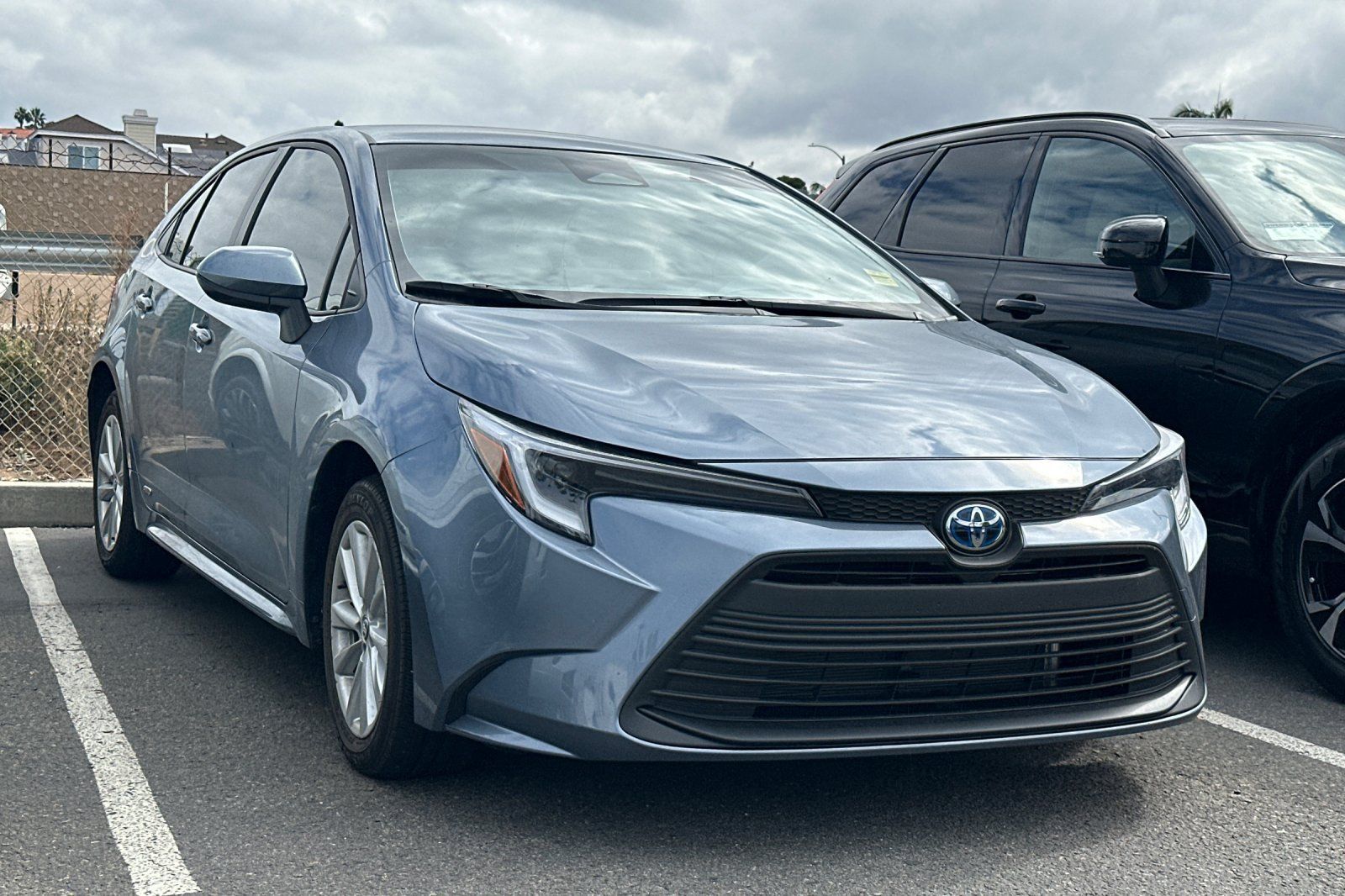 Used 2025 Toyota Corolla LE w/ LE Premium Package AWD/4WD image 2