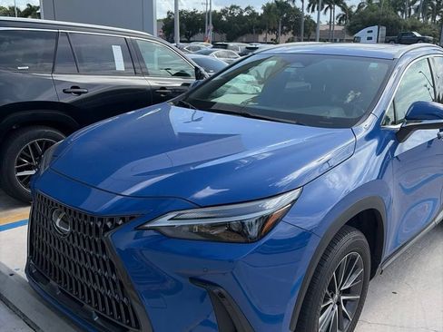 Used 2023 Lexus NX 250 FWD w/ Towing Package (2000 Lbs) image 1