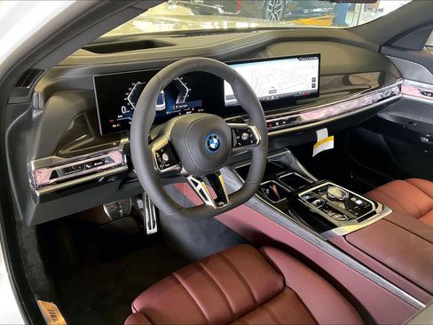 New 2026 BMW i7 eDrive50 w/ M Sport Package image 8