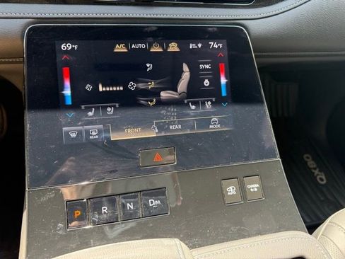 Used 2025 INFINITI QX80 Sensory image 22