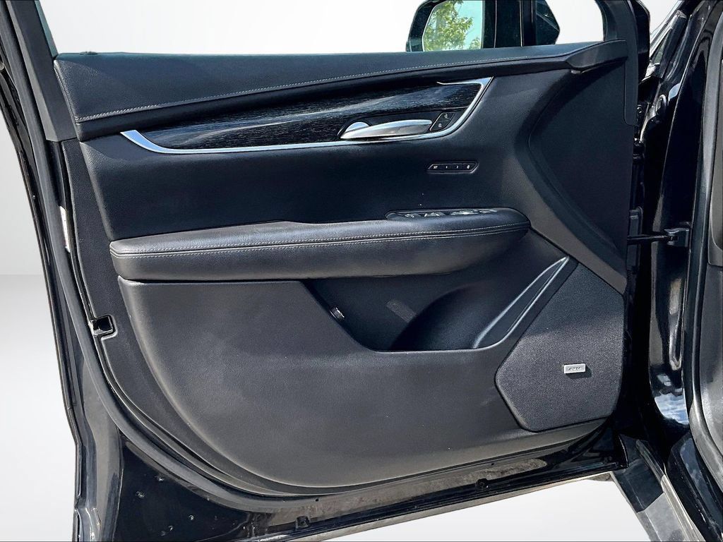 Used 2021 Cadillac XT5 Premium Luxury AWD/4WD image 22