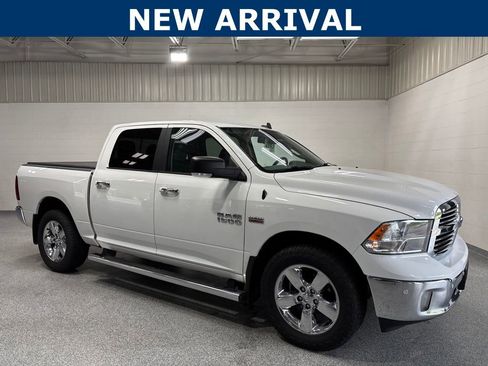 Used 2017 RAM 1500 Big Horn AWD/4WD image 1