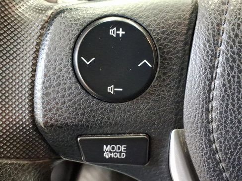 Used 2017 Toyota Corolla LE w/ Body Protection Package FWD image 10