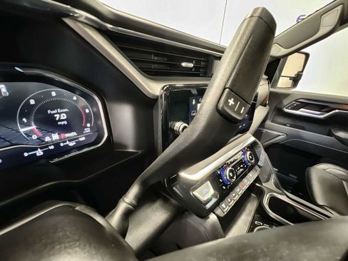 Used 2025 GMC Sierra 3500 Denali w/ Denali Reserve Package image 23