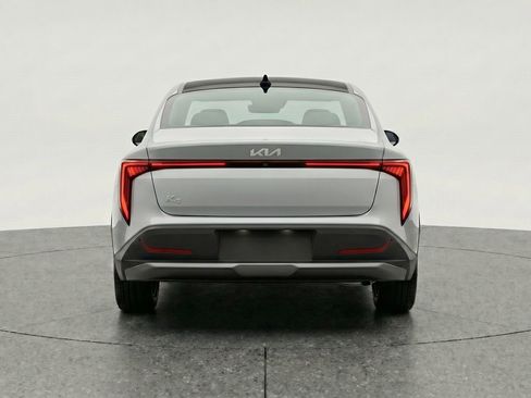 Used 2025 Kia K4 FWD image 7