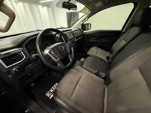 Used 2018 Nissan Titan S w/ S Utility Package image 11