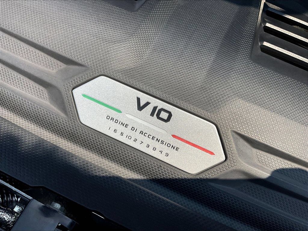 Used 2020 Lamborghini Huracan EVO AWD/4WD image 27