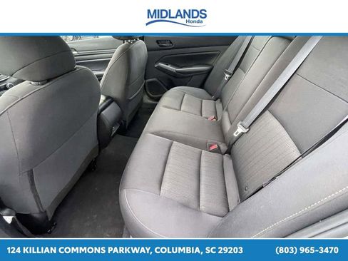 Used 2024 Nissan Altima 2.5 SV FWD image 9