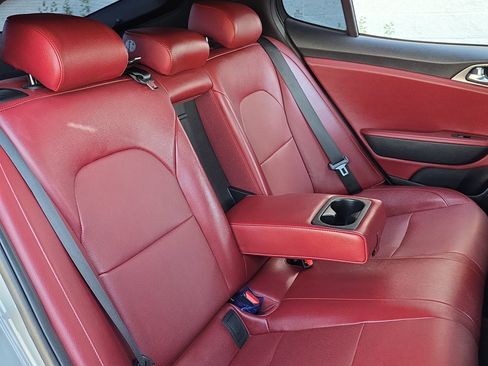 Used 2020 Kia Stinger GT1 image 31