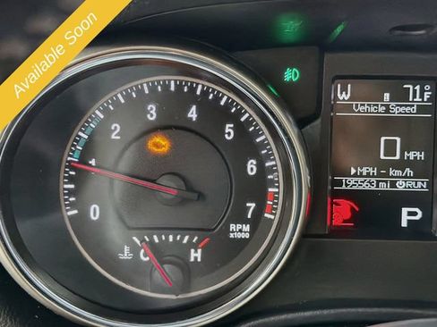 Used 2012 Jeep Grand Cherokee Laredo AWD/4WD image 13