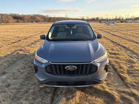 Used 2023 Ford Escape Active w/ Tech Pack #2 image 3