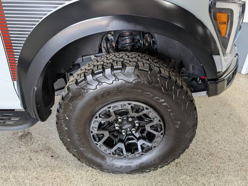 Used 2024 Ford F150 Raptor w/ Equipment Group 803A Raptor R AWD/4WD image 15