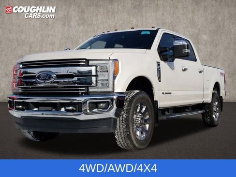 Used 2018 Ford F250 Lariat w/ Lariat Ultimate Package image 4