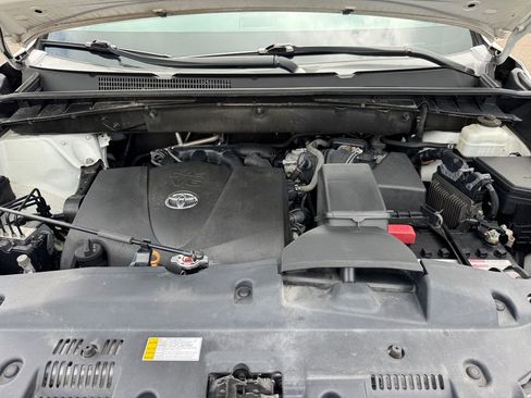 Used 2019 Toyota Highlander Limited Platinum AWD/4WD image 15