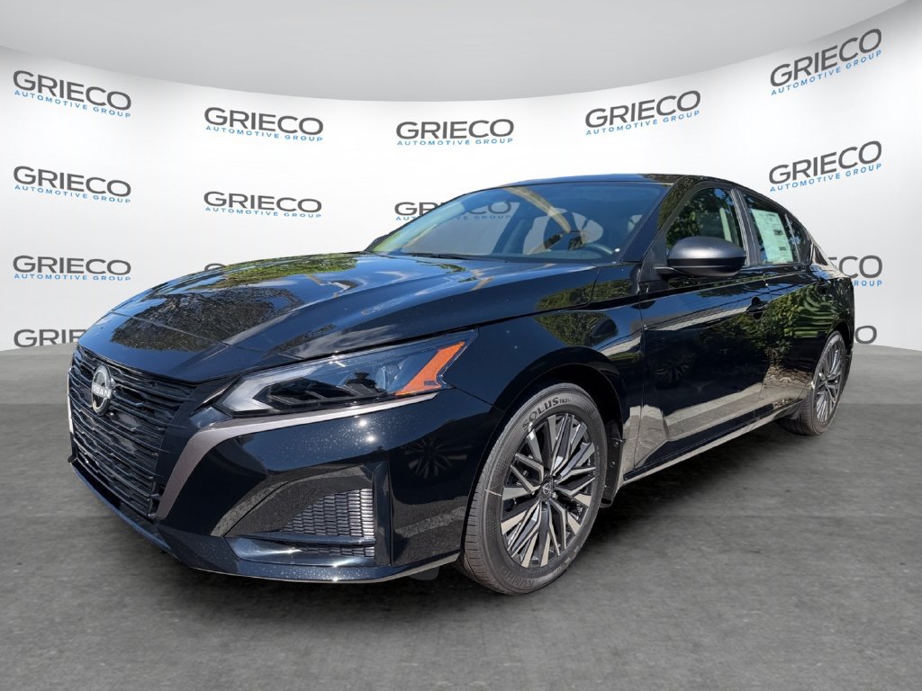 New 2026 Nissan Altima 2.5 SV FWD image 2