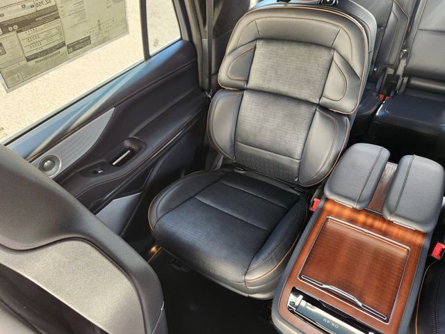 New 2027 Lincoln Navigator Black Label AWD/4WD image 13