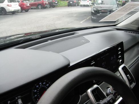Used 2021 Kia Sorento LX FWD image 19