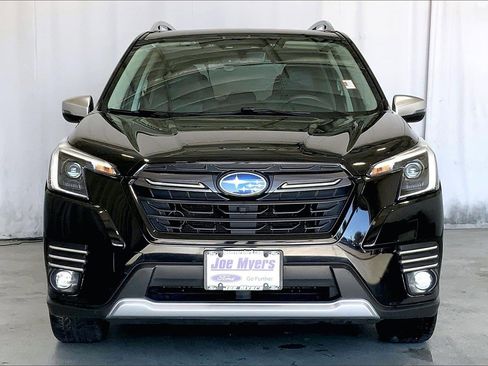 Used 2022 Subaru Forester Touring w/ Popular Package #3 image 2