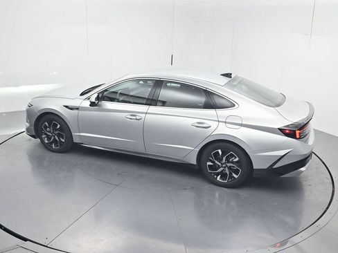 Used 2025 Hyundai Sonata SEL FWD image 46