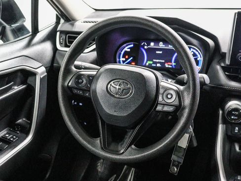 Certified 2024 Toyota RAV4 LE AWD/4WD image 17