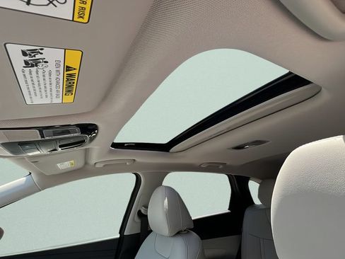 Used 2025 Hyundai Tucson SEL FWD image 17