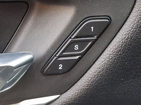 Certified 2021 RAM 1500 Laramie image 23