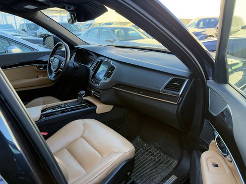 Used 2019 Volvo XC90 T6 Momentum w/ Advanced Package image 21