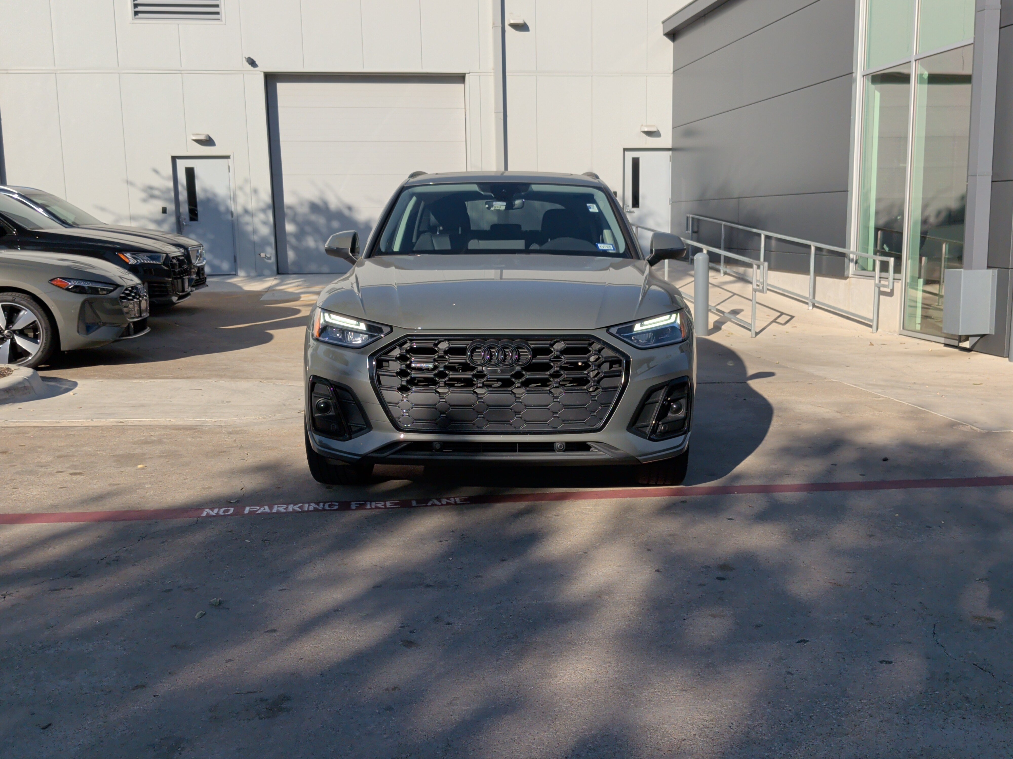 Certified 2023 Audi Q5 2.0T Premium Plus w/ Premium Plus Package AWD/4WD image 3