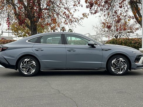 New 2026 Hyundai Sonata SEL image 3