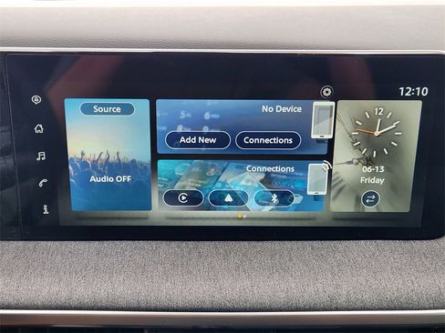 New 2025 Nissan Kicks SV image 12