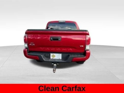 Used 2019 Toyota Tacoma Limited image 3